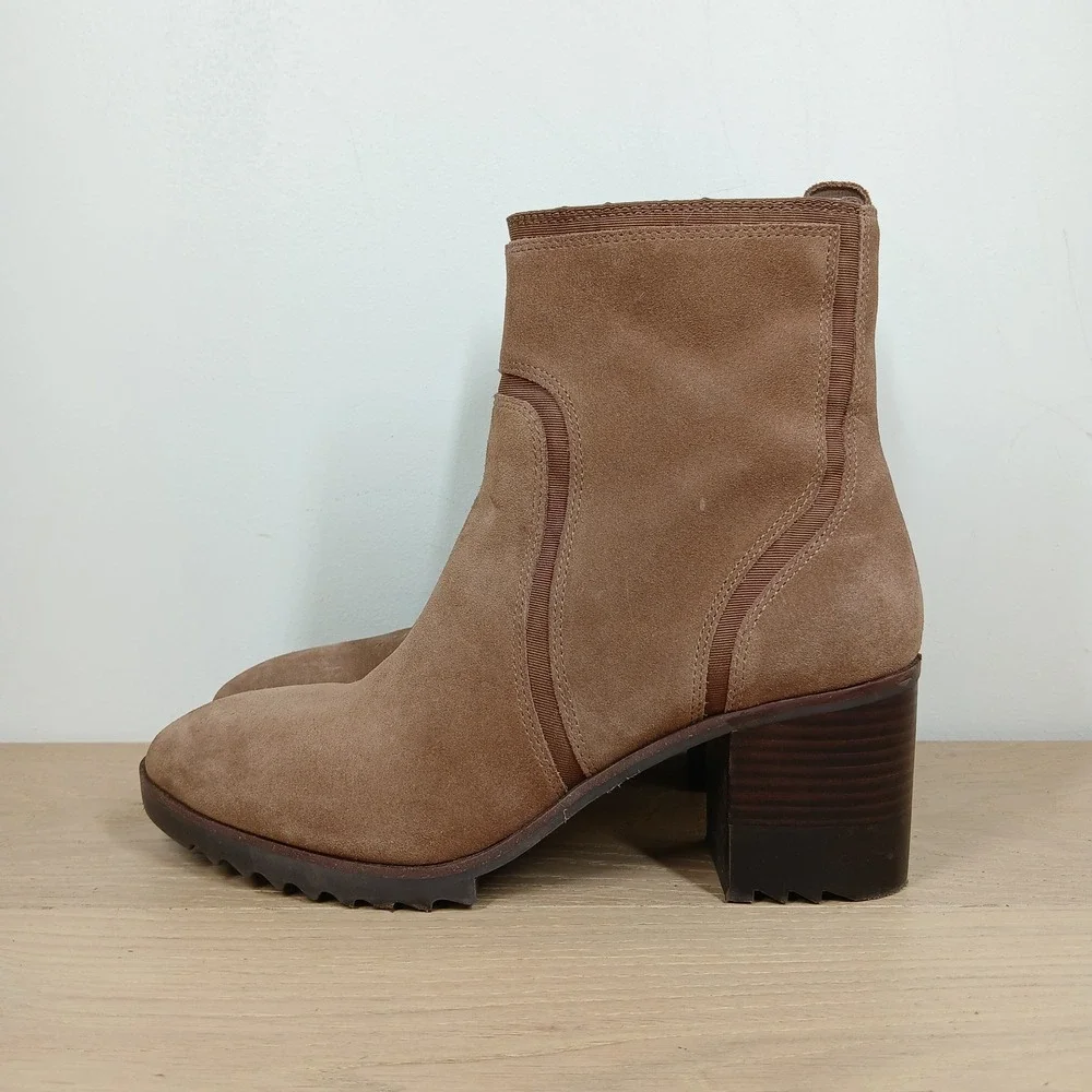 Blondo Raniah Waterproof Ankle Boots Womens 9.5 Taupe Suede Minimalist Office